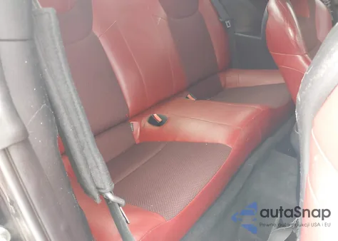 2010 Hyundai Genesis 3.8 Track from USA, damaged, VIN KMHHU6KH0AU017481